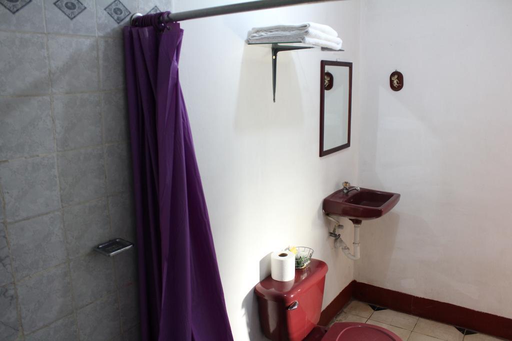 El Callejon Guest House León Exteriör bild